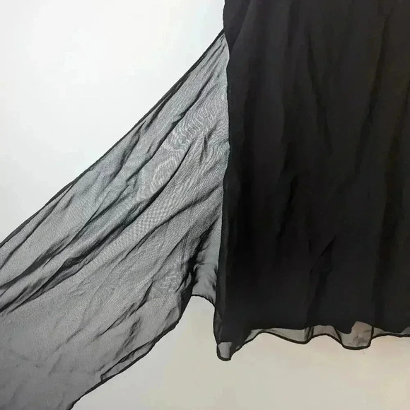 Simply Vera Vera Wang Black Wrap Top - Small - Picture 6 of 7